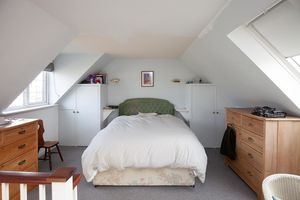 Bedroom- click for photo gallery